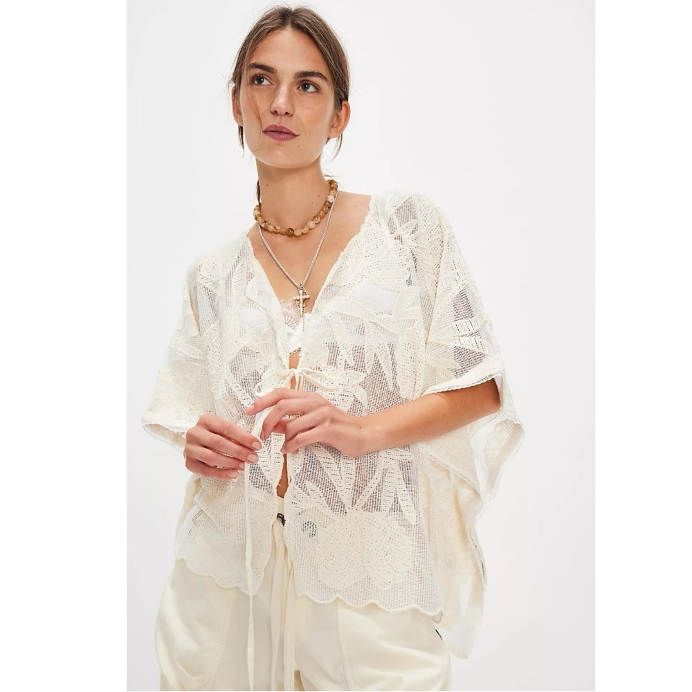 Free People Bohemian Beach Ethereal Cottage Lace Willow Tie Front Cape Kimono OS - Picture 5 of 15